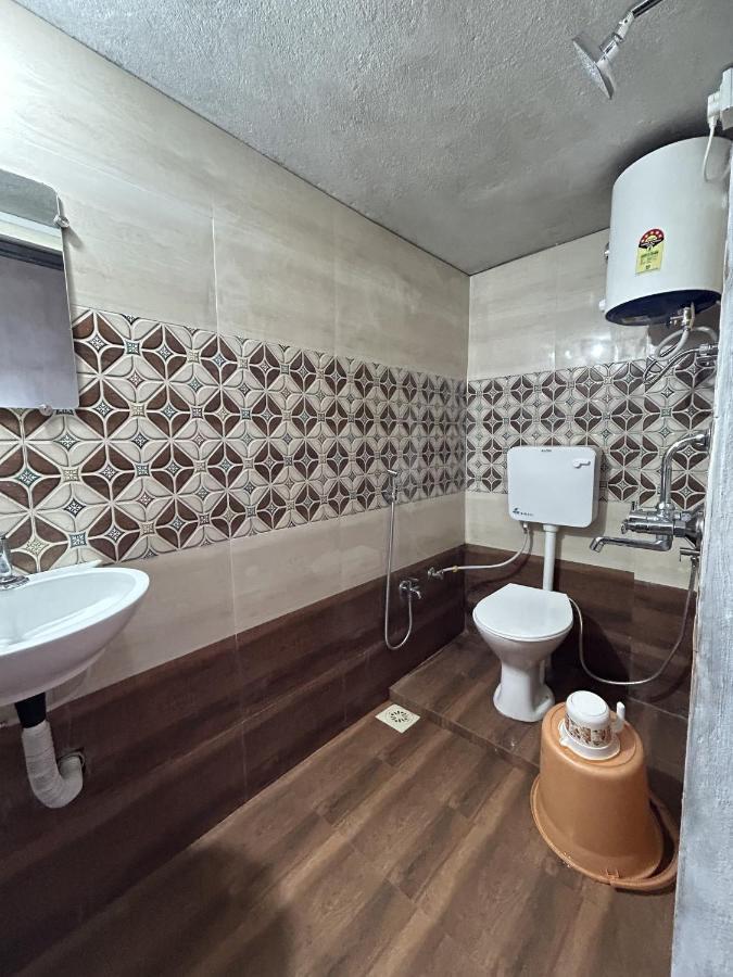 Hotel Shri Kunj Удджайн Экстерьер фото